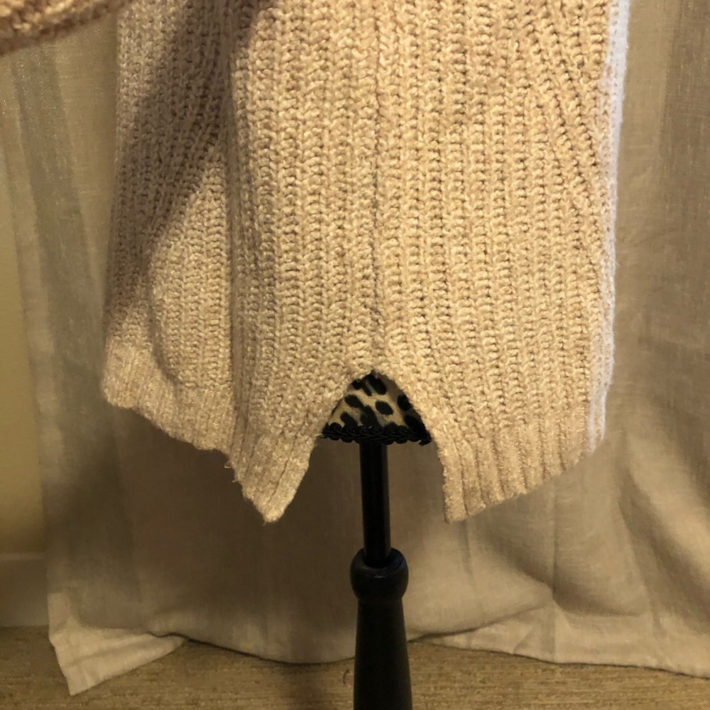 Sweater - Picture 3 of 3